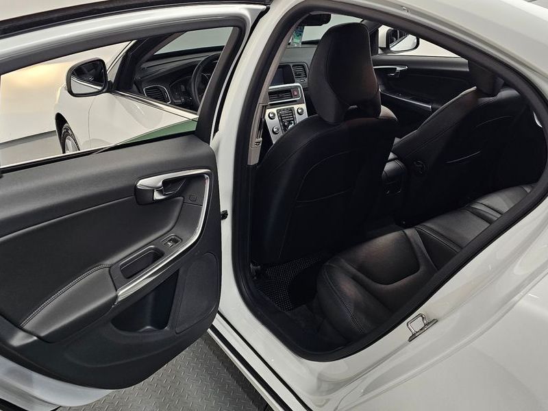 2014 Volvo S60 D2 2nd photo 17