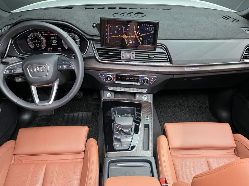 2023 Audi Q5 45 TFSI Quattro Premium photo 7
