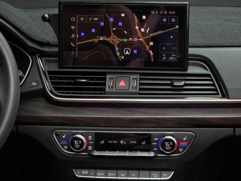 2023 Audi Q5 45 TFSI Quattro Premium photo 14