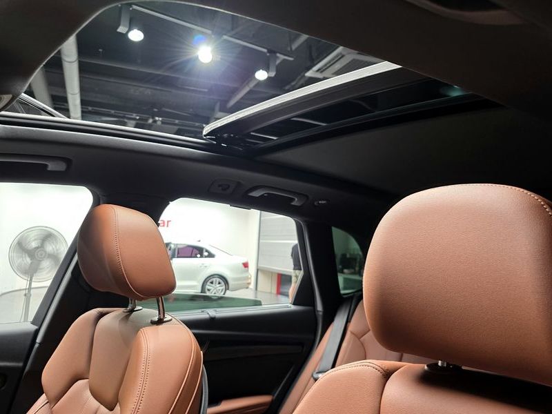 2023 Audi Q5 45 TFSI Quattro Premium photo 18