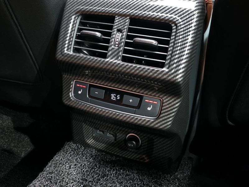 2023 Audi Q5 45 TFSI Quattro Premium photo 19