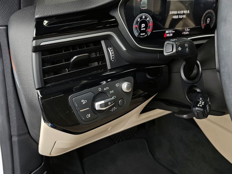 2021 Audi A5 40 TDI Quattro Premium Sportback photo 30