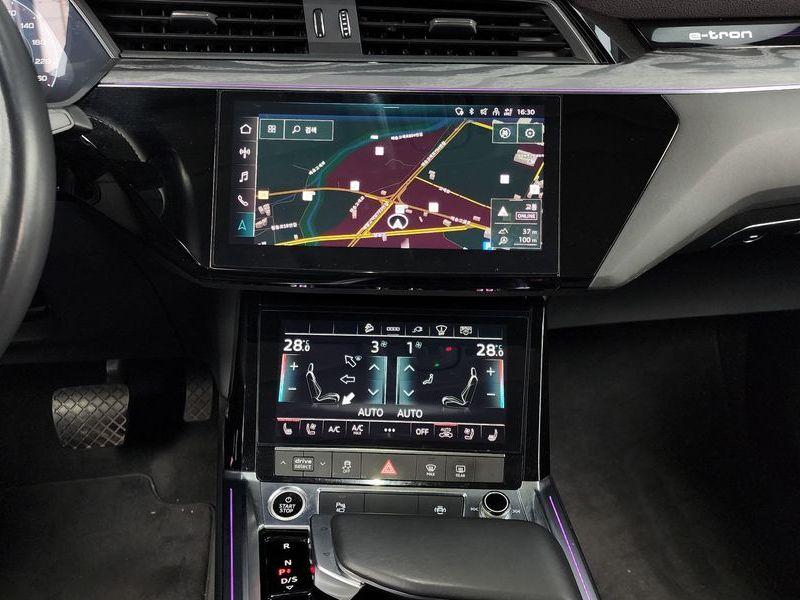 2021 Audi e-tron 50 Quattro Sportback photo 14