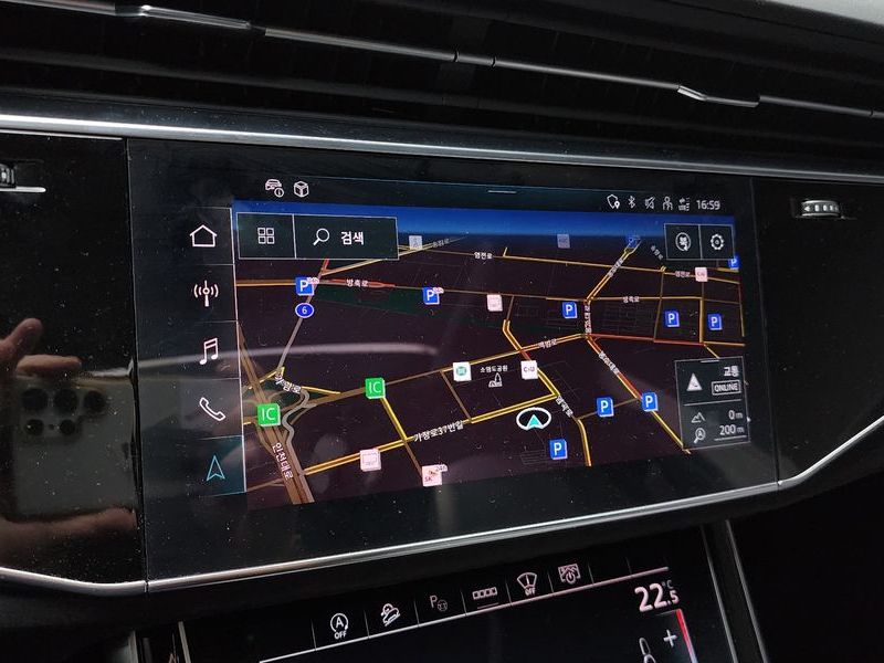 2023 Audi Q8 45 TDI Quattro Premium photo 14