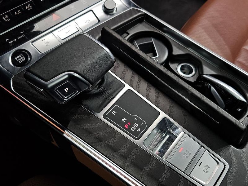 2023 Audi A6 40 TDI Quattro Premium photo 9