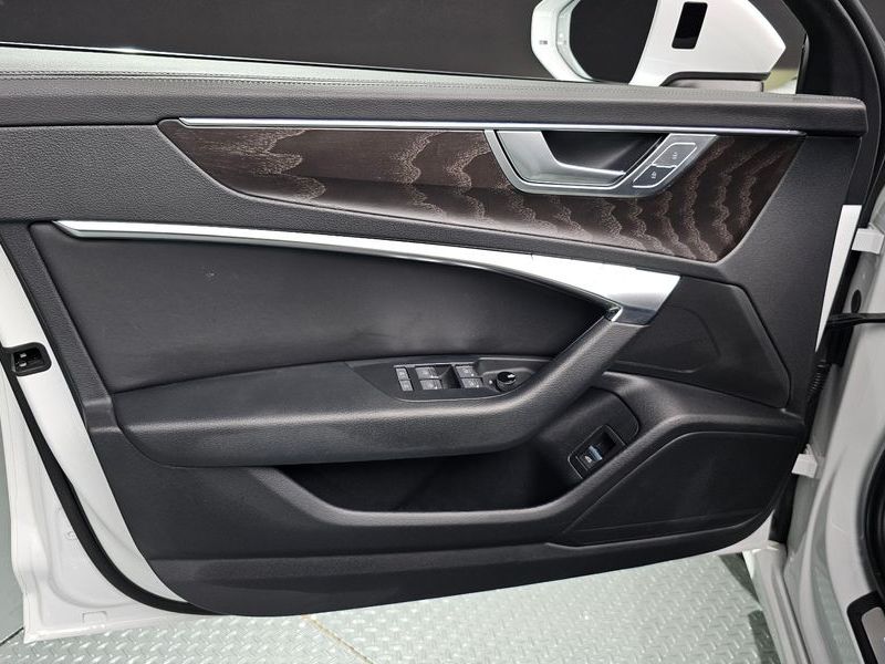 2023 Audi A6 45 TFSI Premium photo 24