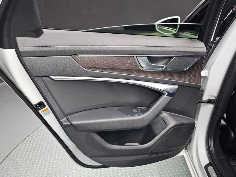 2023 Audi A6 45 TFSI Premium photo 25