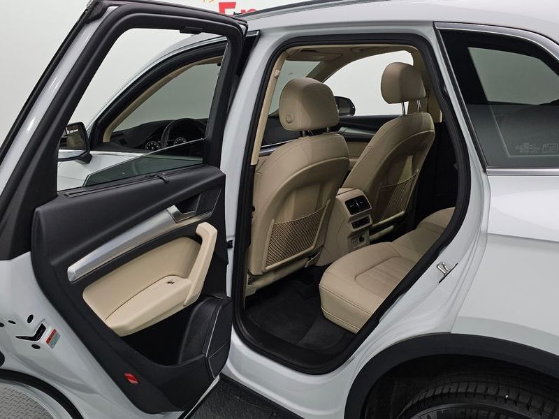 2023 Audi Q5 45 TFSI Quattro photo 12