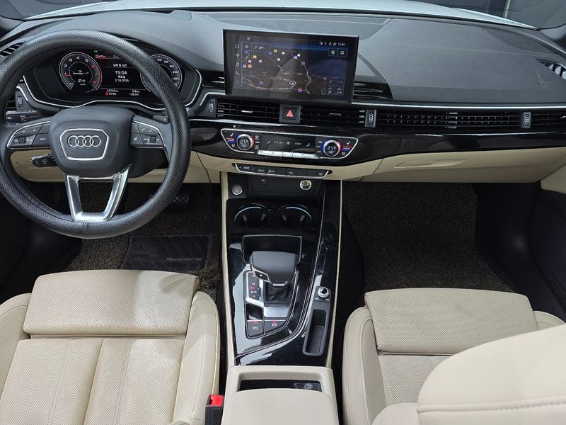 2021 Audi A4 40 TFSI Premium photo 7