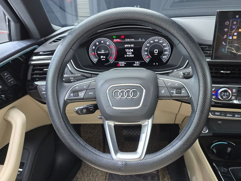 2021 Audi A4 40 TFSI Premium photo 13