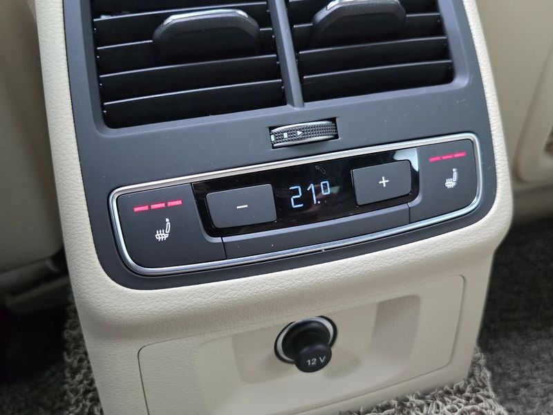 2021 Audi A4 40 TFSI Premium photo 18