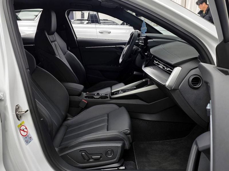 2023 Audi S3 2.0 TFSI Quattro photo 11
