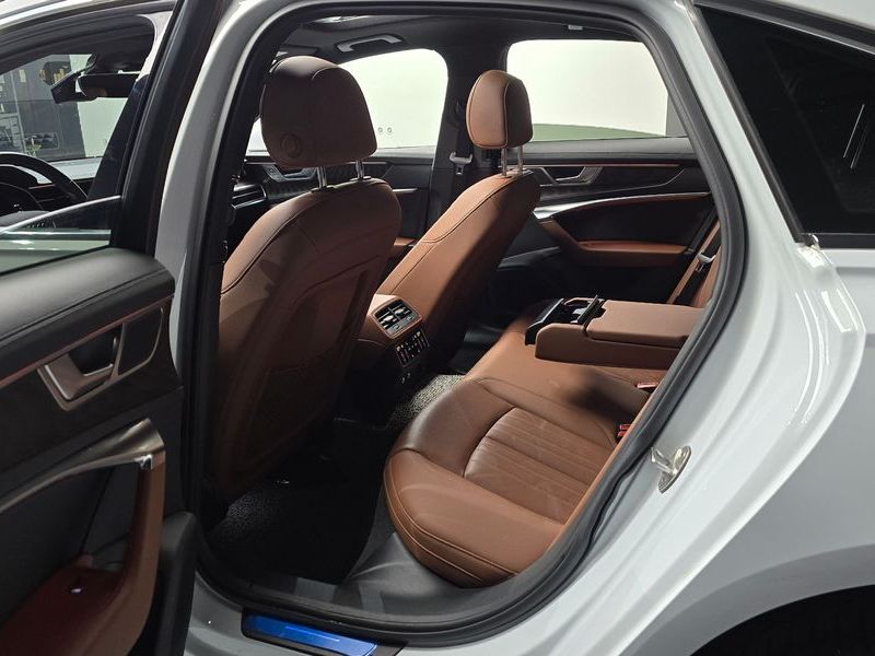 2022 Audi A6 40 TDI Premium photo 11