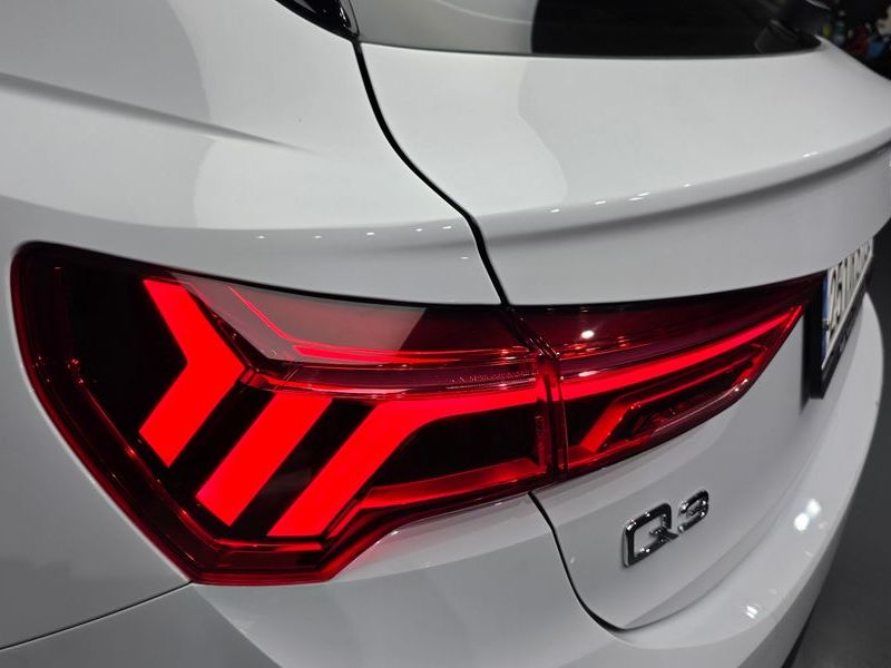 2023 Audi Q3 40 TFSI Quatrro Sport Back photo 23