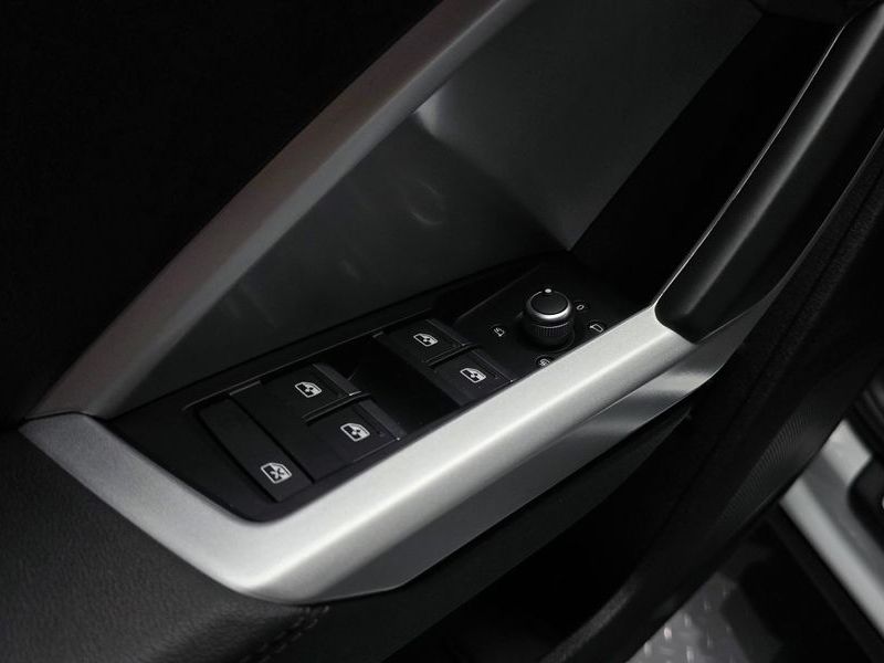 2023 Audi Q3 40 TFSI Quatrro Sport Back photo 29