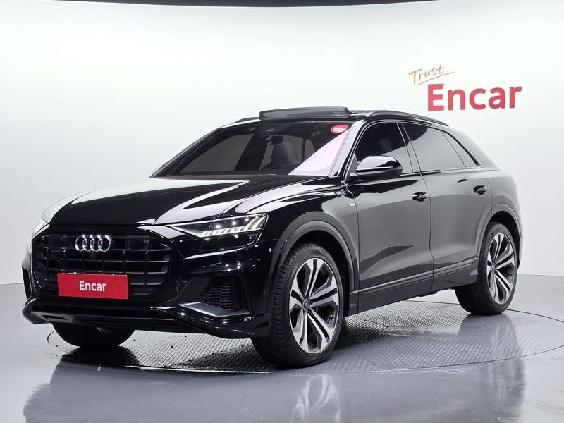 2023 Audi Q8 55 TFSI Quattro Premium photo 1