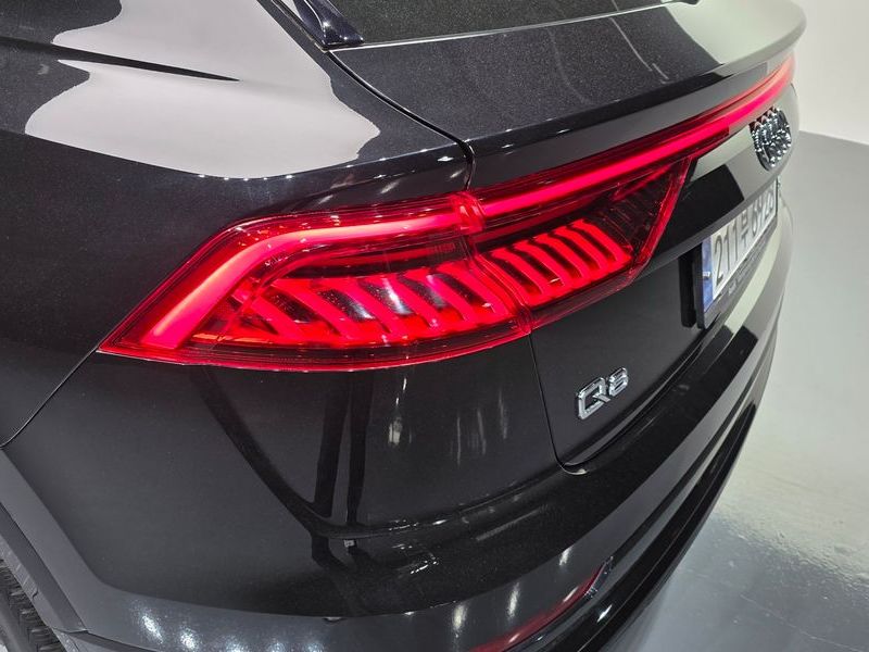 2023 Audi Q8 55 TFSI Quattro Premium photo 23