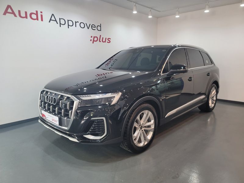 2025 Audi Q7 55 TFSI Quattro photo 1