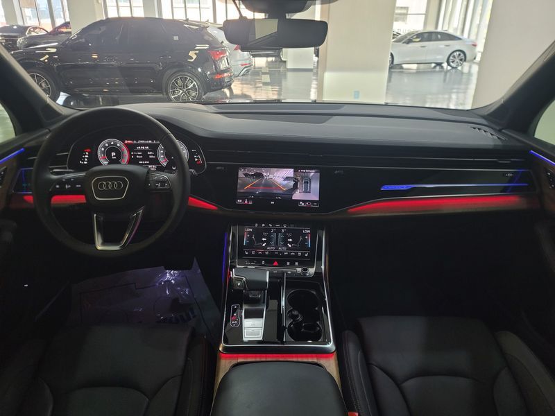 2025 Audi Q7 55 TFSI Quattro photo 7