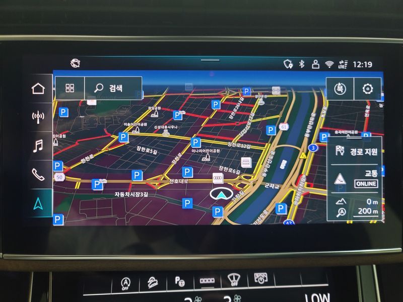 2025 Audi Q7 55 TFSI Quattro photo 16
