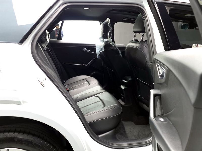 2023 Audi Q2 35 TDI Premium photo 12