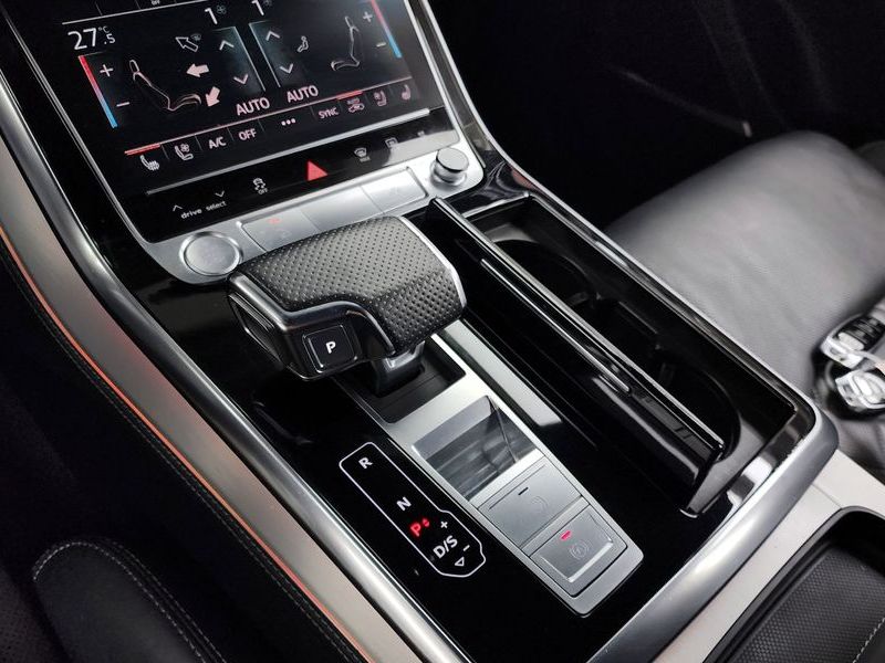 2020 Audi Q8 50 TDI Quattro Premium photo 9