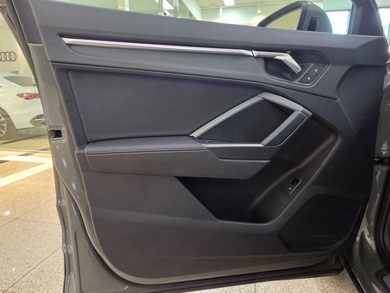 2024 Audi Q3 40 TFSI Quattro Premium Sport Back photo 16