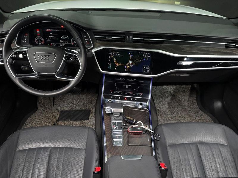 2022 Audi A6 45 TFSI Premium photo 7