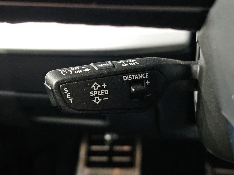 2025 Audi Q7 55 TFSI Quattro Premium photo 13
