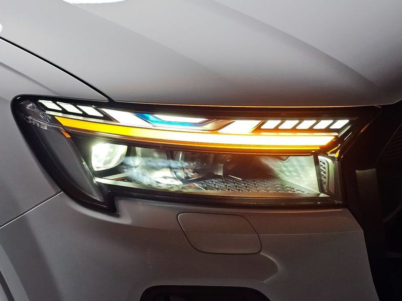 2025 Audi Q7 55 TFSI Quattro Premium photo 22