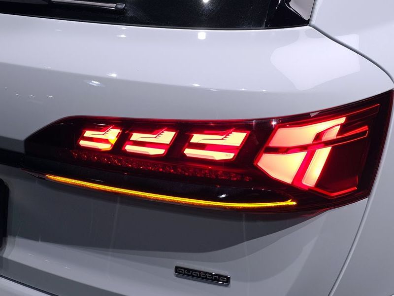 2025 Audi Q7 55 TFSI Quattro Premium photo 23