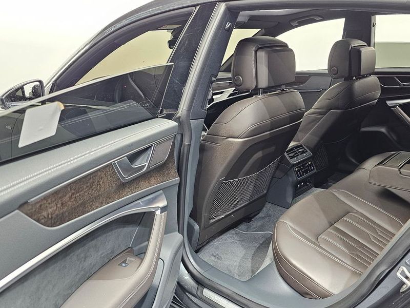 2020 Audi A7 55 TFSI Quattro Premium photo 11