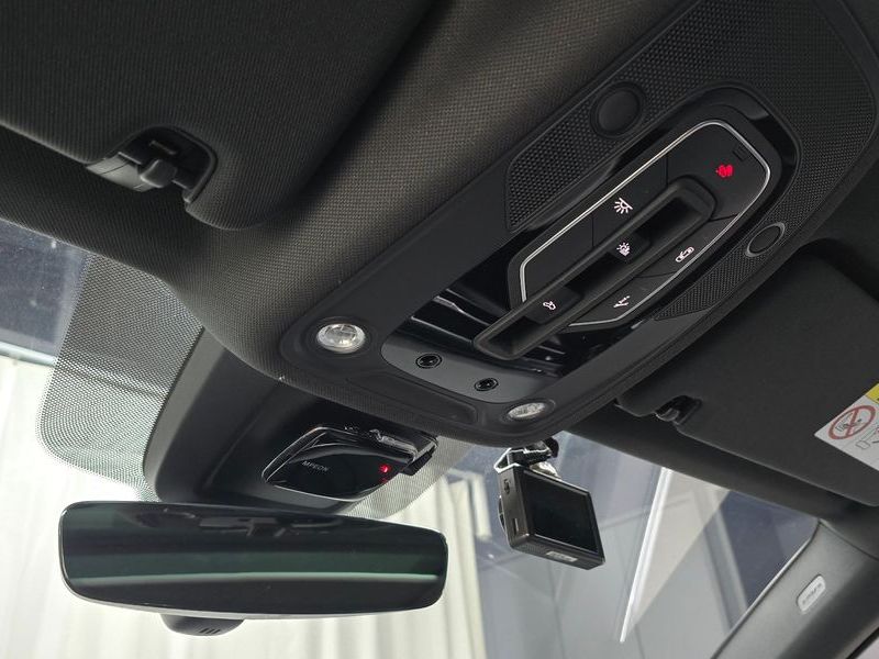 2021 Audi Q7 45 TDI Quattro Premium photo 17