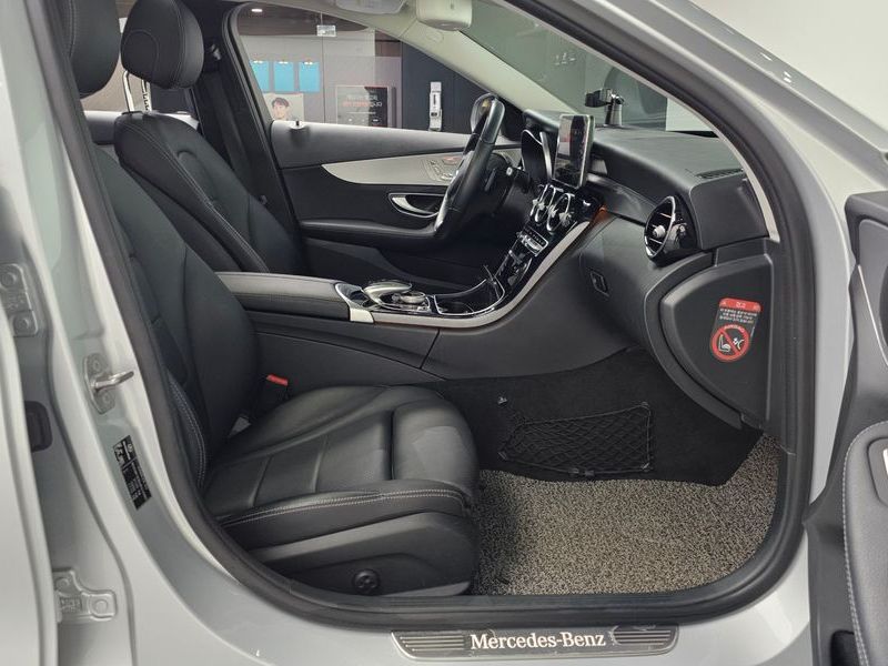 2018 Mercedes-Benz C-Class C220 d Avantgarde photo 11