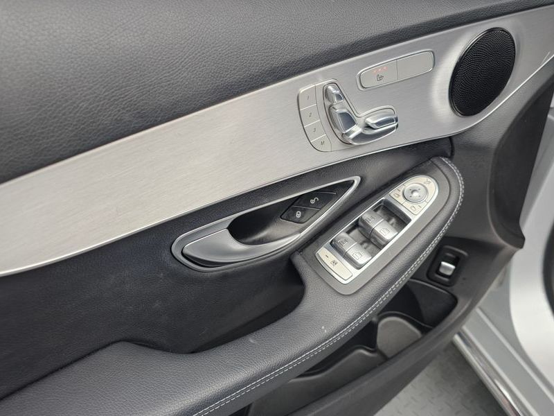 2018 Mercedes-Benz C-Class C220 d Avantgarde photo 18