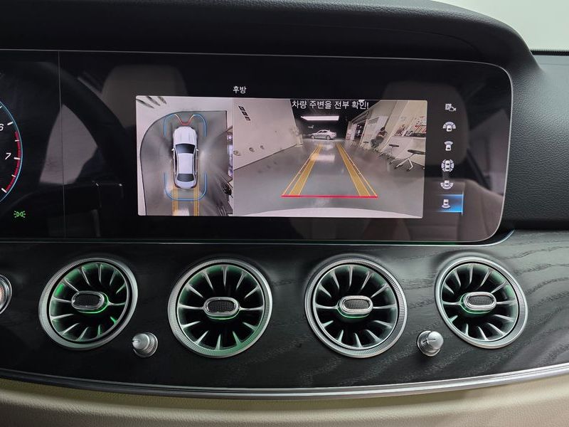 2023 Mercedes-Benz E-Class E250 AMG Line photo 17