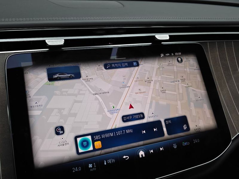 2025 Mercedes-Benz E-Class E300 4MATIC Exclusive photo 15