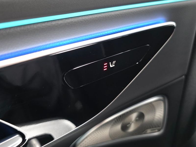 2025 Mercedes-Benz E-Class E300 4MATIC Exclusive photo 19