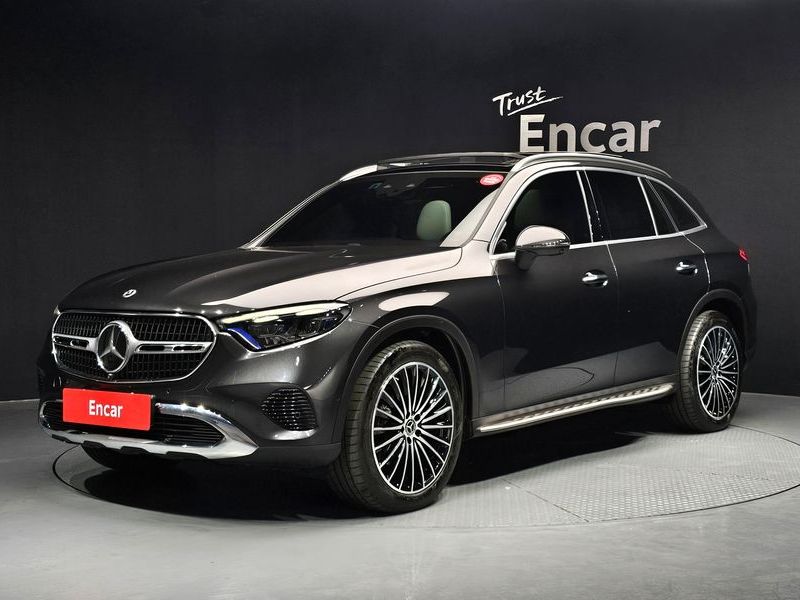 2025 Mercedes-Benz C-Class GLC 300 4MATIC Avantgarde photo 1