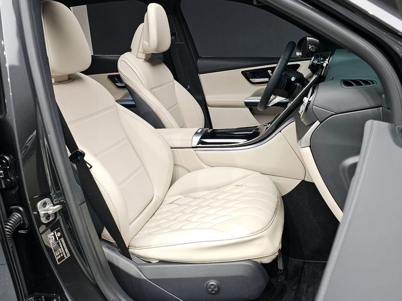 2025 Mercedes-Benz C-Class GLC 300 4MATIC Avantgarde photo 11