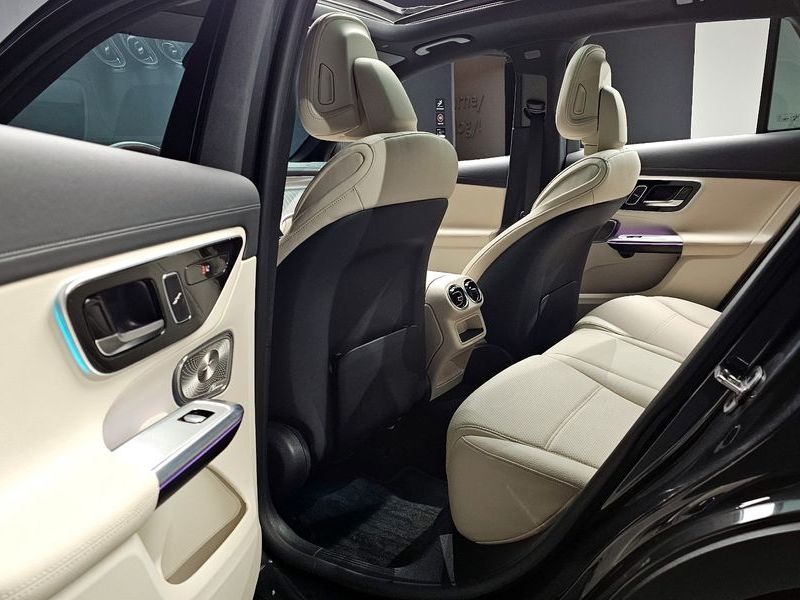2025 Mercedes-Benz C-Class GLC 300 4MATIC Avantgarde photo 26