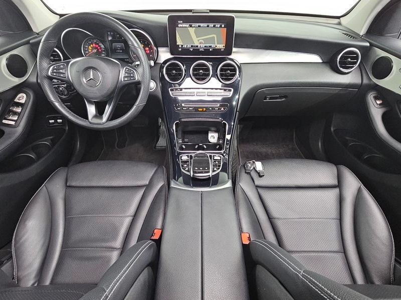 2019 Mercedes-Benz C-Class GLC350e 4MATIC Premium photo 7