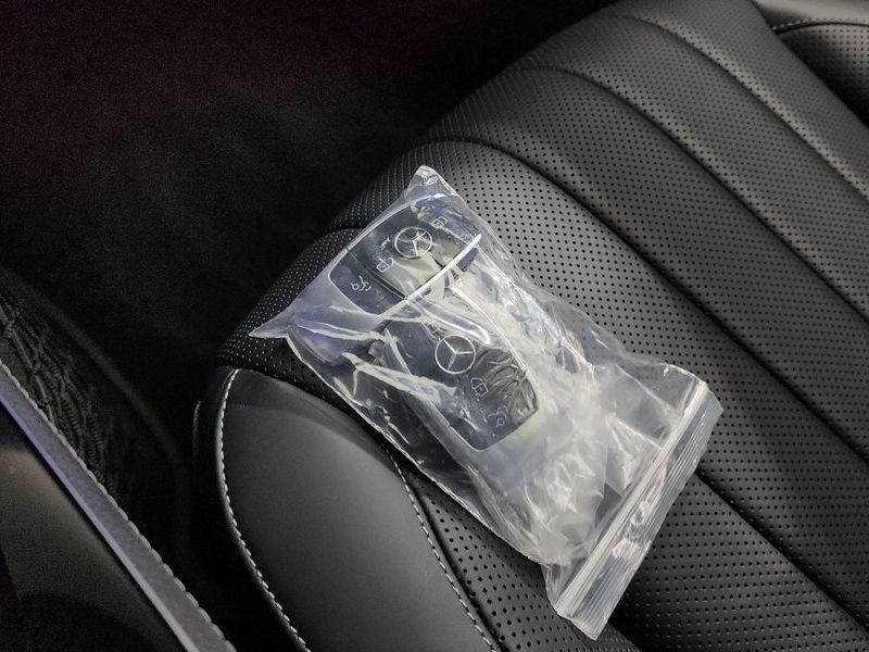2019 Mercedes-Benz E-Class E300 4MATIC Exclusive photo 15