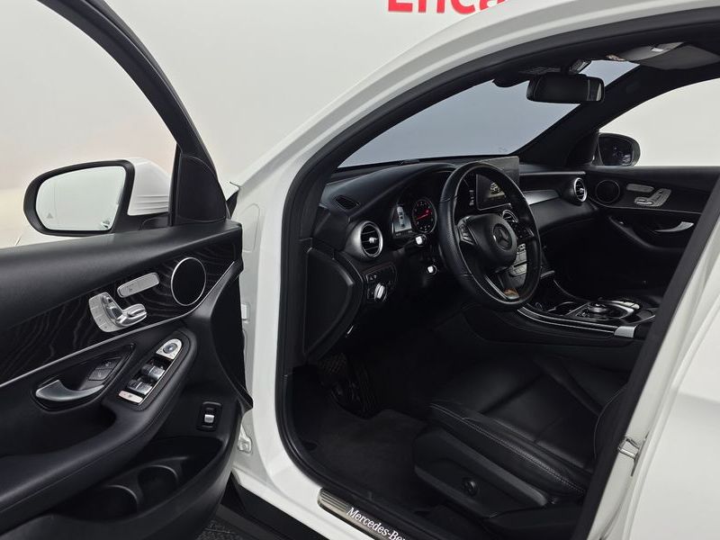 2019 Mercedes-Benz C-Class GCL300 4MATIC Coupe photo 10