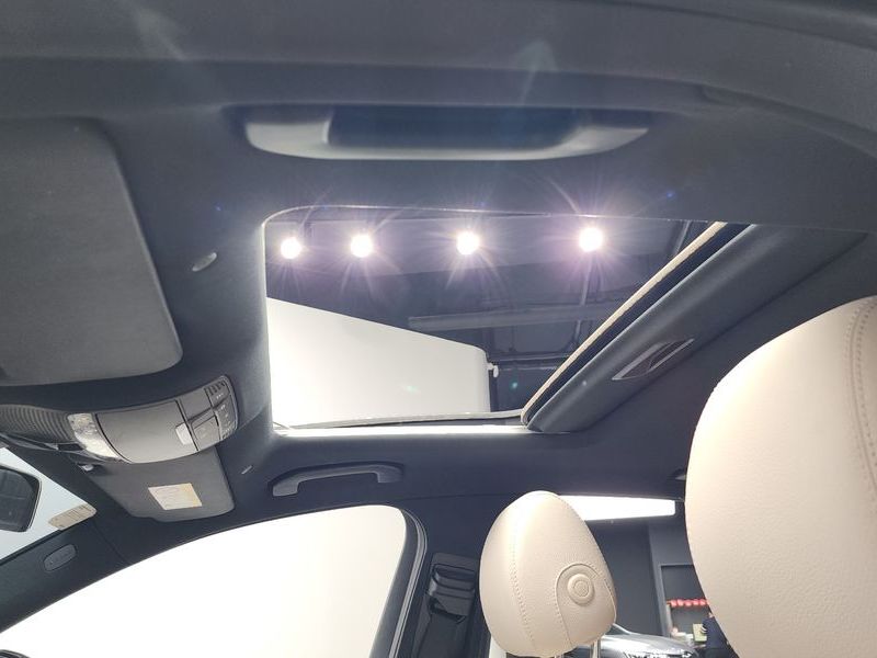 2021 Mercedes-Benz E-Class E300e 4MATIC Exclusive photo 19