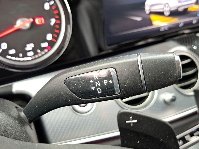 2020 Mercedes-Benz E-Class E250 Avantgarde photo 9