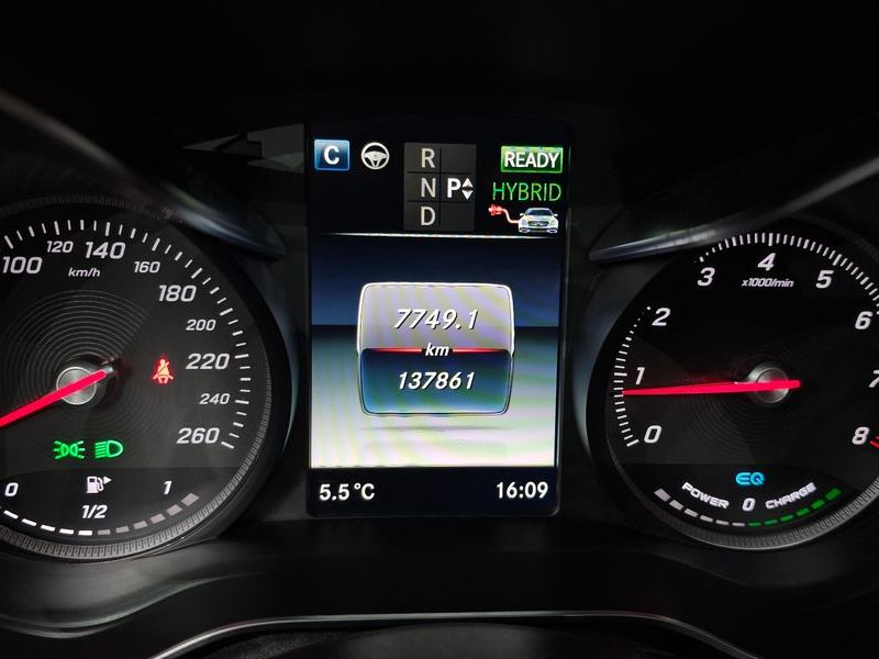 2019 Mercedes-Benz C-Class GLC350e 4MATIC Premium photo 8