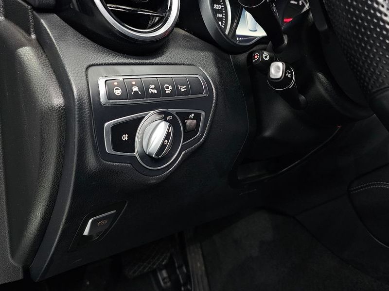 2019 Mercedes-Benz C-Class GLC350e 4MATIC Premium photo 19