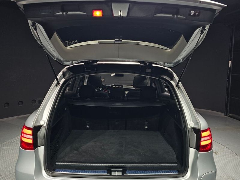 2019 Mercedes-Benz C-Class GLC350e 4MATIC Premium photo 20