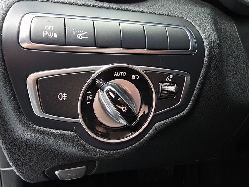 2017 Mercedes-Benz C-Class C220 d Avantgarde photo 13